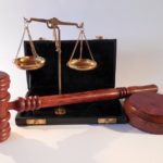 W czym może nam pomóc radca prawny? W jakich rozprawach i w jakich sferach prawa wspomoże nam radca prawny?